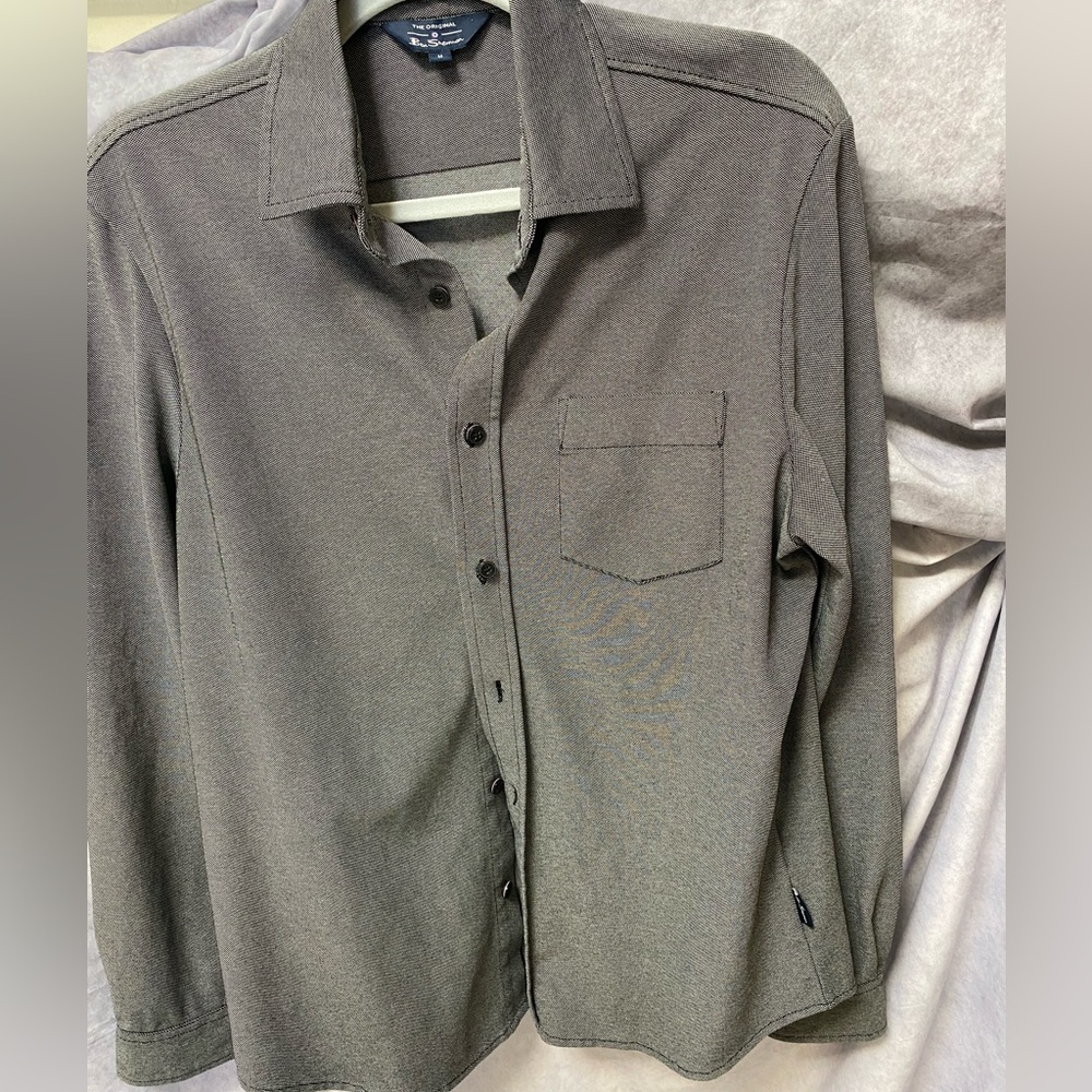 Ben Sherman Button Down Shirt. Men’s Medium  Black Cotton- Polyester